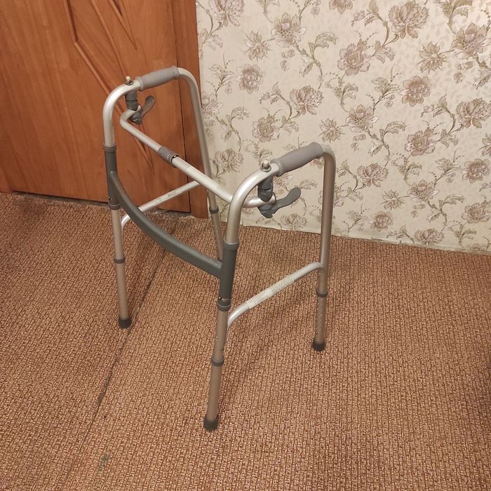 Ходунки універсальні для дорослих