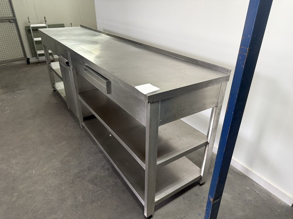 Bancada escaparate em inox