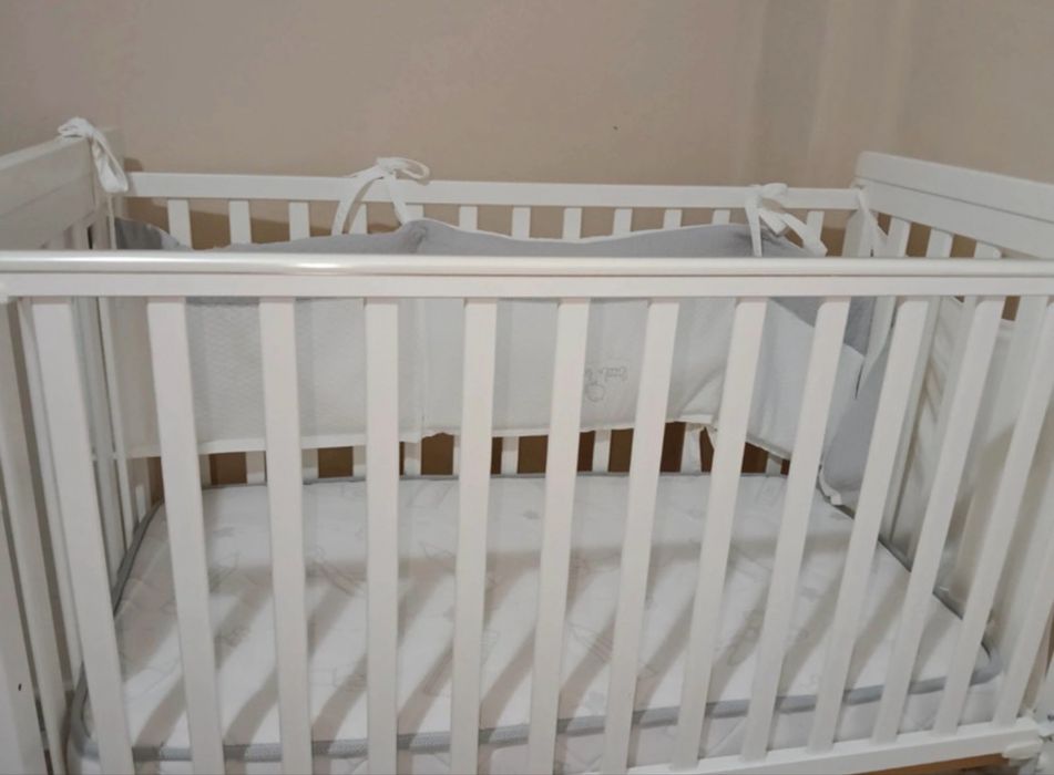 Berço + colchão TRAMA