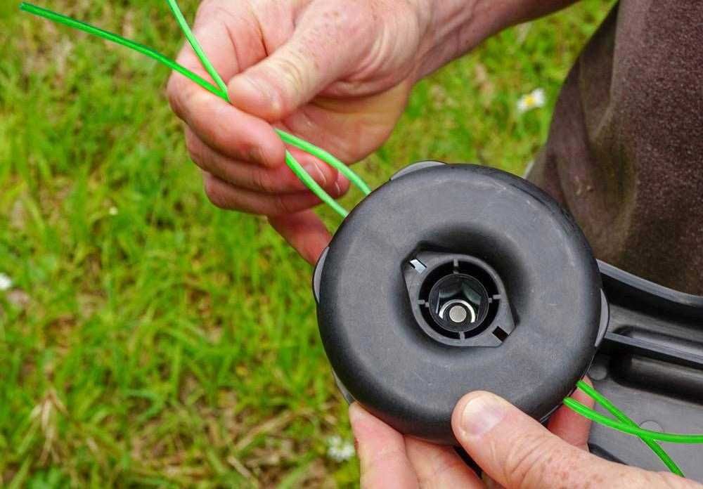 Żyłka tnąca kosy spalinowej podkaszarki  GWIAZDA 2,4mm 15m