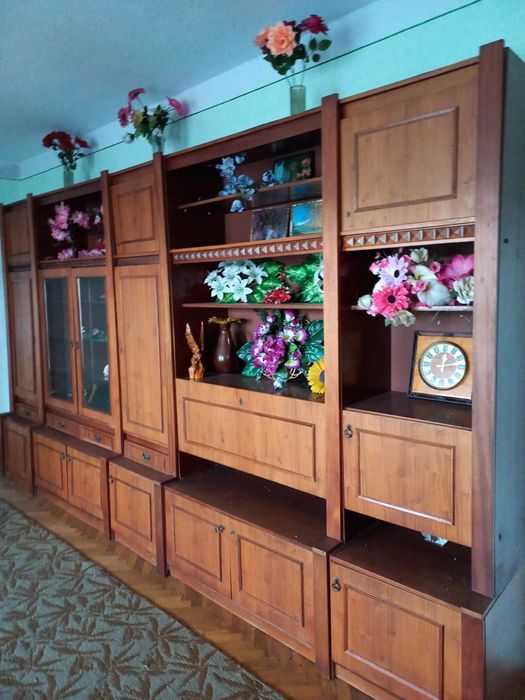 Стінка ціна договірна