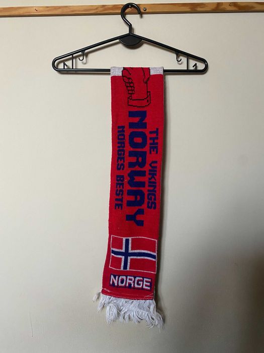 Unikatowy szal piłkarski LIVERPOOLF.C. & NORWAY - UNIKAT