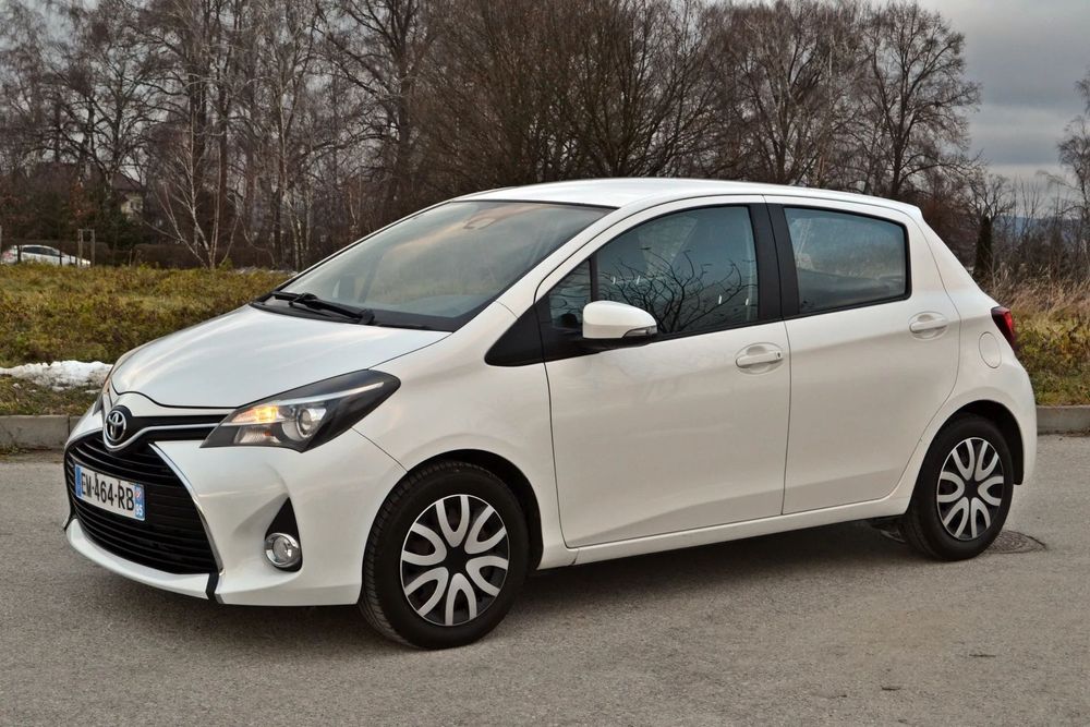 Toyota Yaris # nawigacja # kamera i czujniki cofania # klimatyzacja