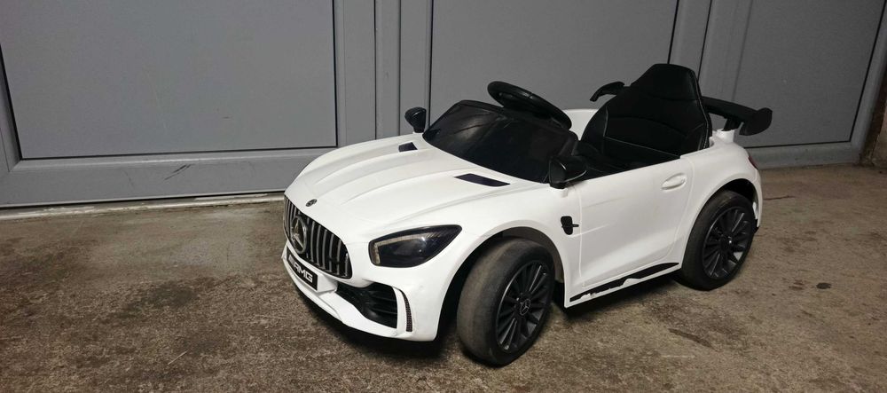 Auto na akumulator Mercedes AMG