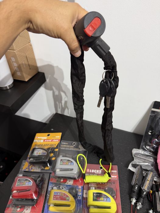 Cadeado com alarme/corrente antifurto 35€ varias cores