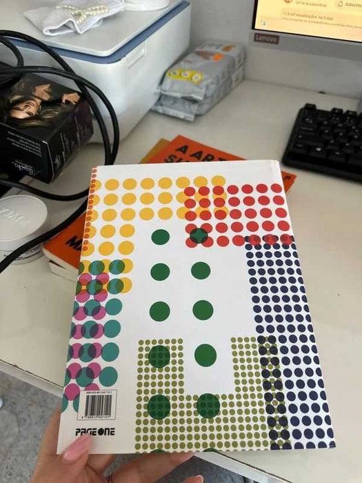 livro Color in fashion