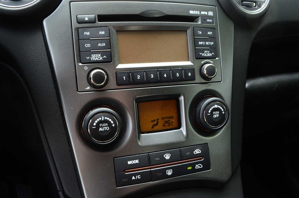 Kia Carens Дизель 2011