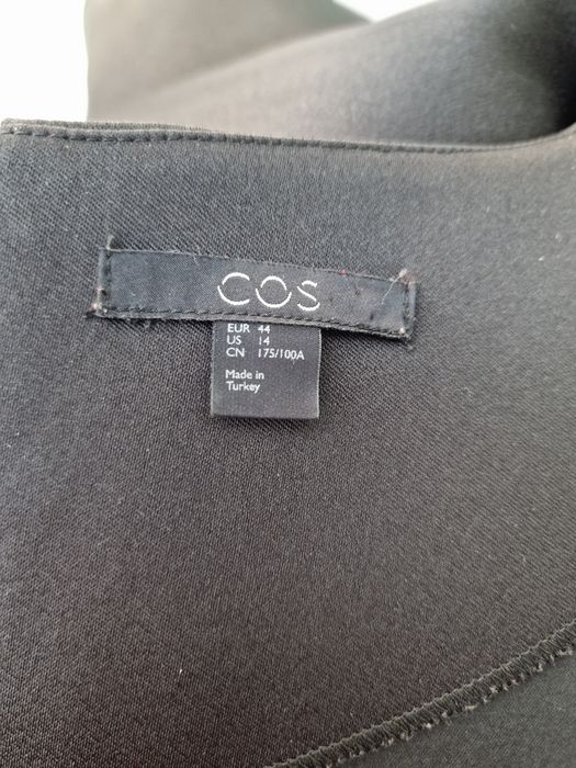 Sukienka rozkloszowana 44 koktajlowa na imprezę wesele studniówkę