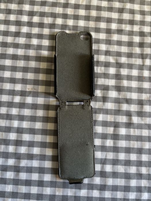 Etui do iphona w dobrym stanie