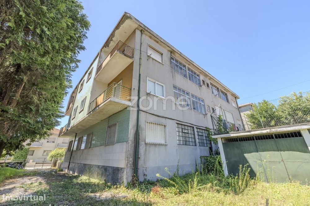 Apartamento em S. Vitor T5+1