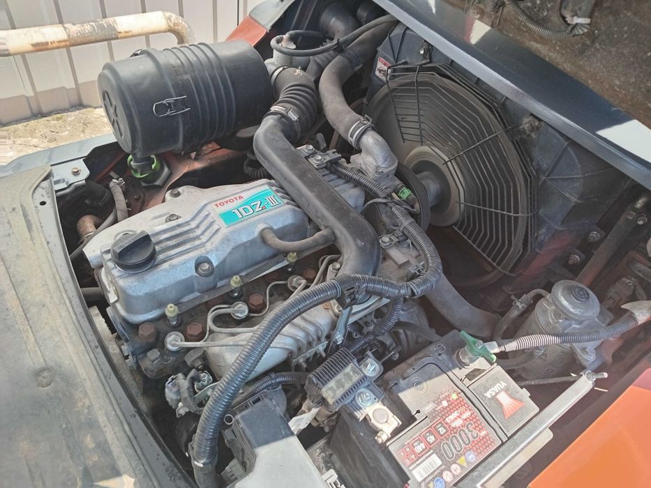 Навантажувач Б.В. TOYOTA 3т , Дизель , подъём 4,7м