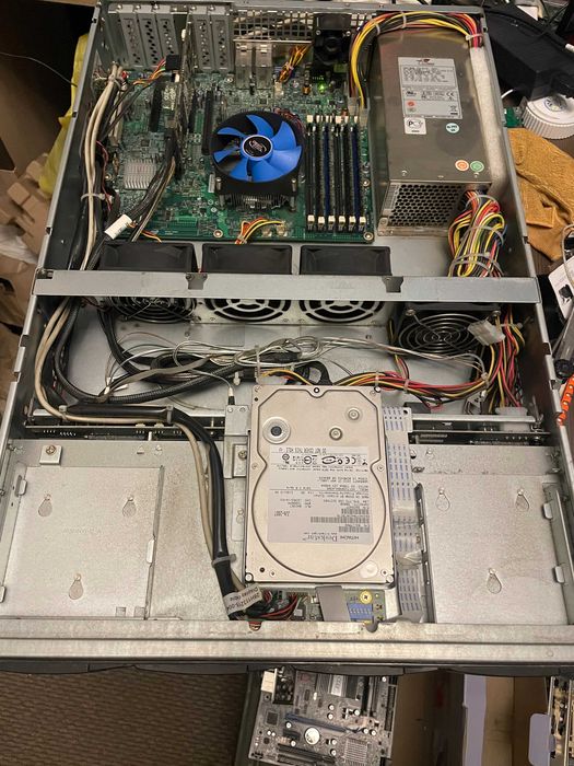 Сервер Server 2U Entry Intel XEON X3430 (2.40 Ghz), 8Gb DDR3