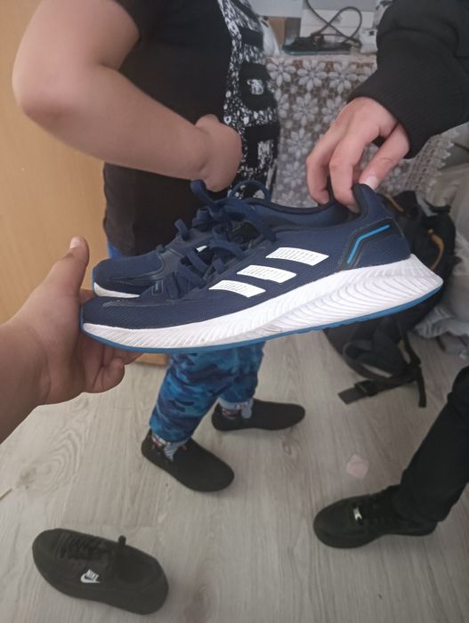 Buty wajne niebieskie sprzedaje bo niema mojego rozmiaru