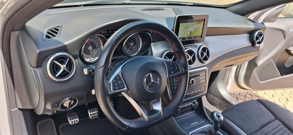 Mercedes GLA180d AMG Line