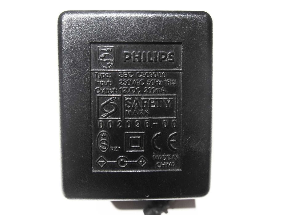 Блок питания/зарядное Philips SBC CS030/00 для наушников Philips