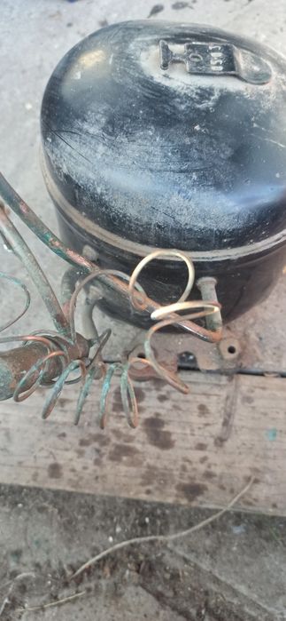 Запчастини на холодильник