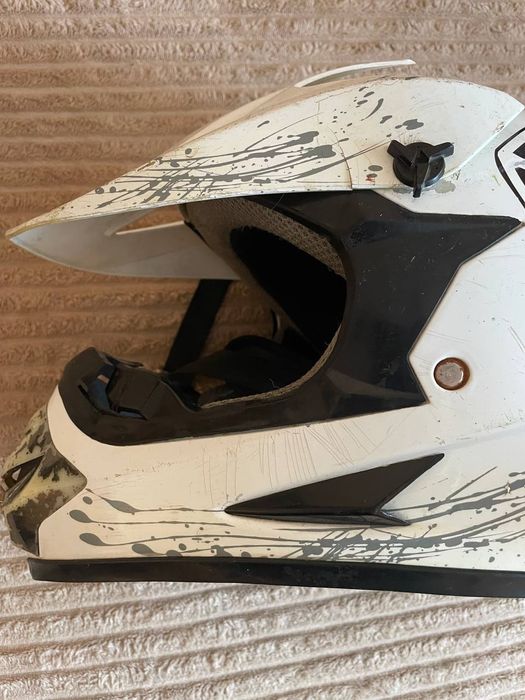 Шлем на мотоцикл