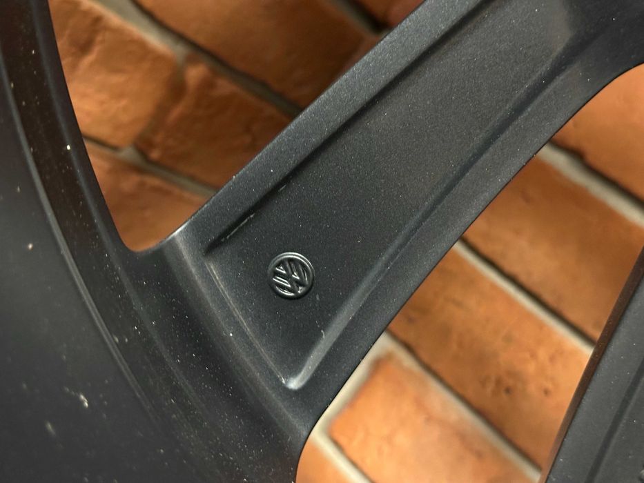 Koła Felgi 20 5x112 Volkswagen Arteon Oryginał Opony 2025 8mm