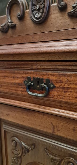 Móvel com Alçado64584644303363123