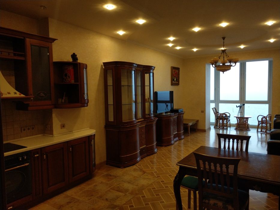 Продажа элит. 3 к.кв. кквартиры центр парк Шевченко Лидерсовский  море