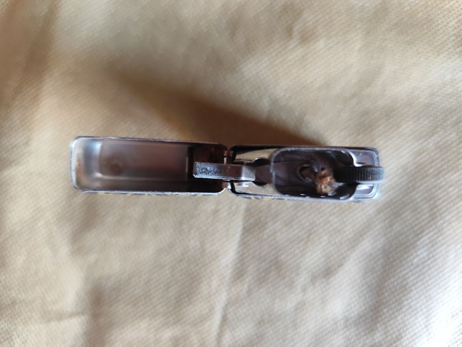 Isqueiro com motivos Celta