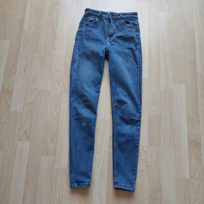 Spodnie skinny Bershka