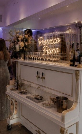 Pianino bar | pijane piano | prosecco piano | drink bar