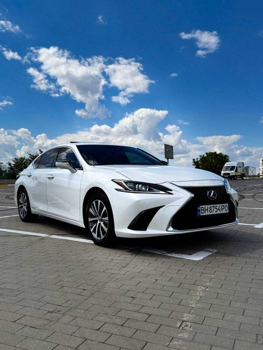 Lexus ES 2021 300h e-CVT