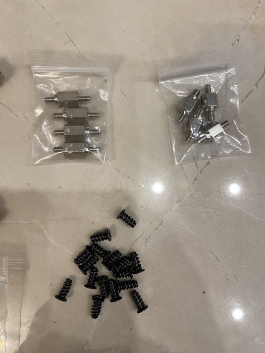 Універсальний бекплейт на материнську плату AMD або Intel