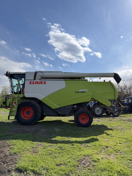 Claas Tucano 440 APS 2017