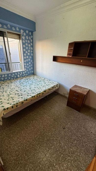 Продам  4 кім. квартиру Валенсія Іспанія Испания Валенсия