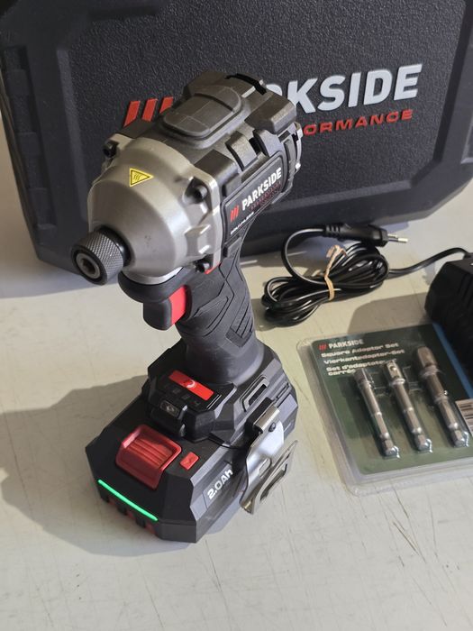 Aparafusadora impacto 20v parkside bits