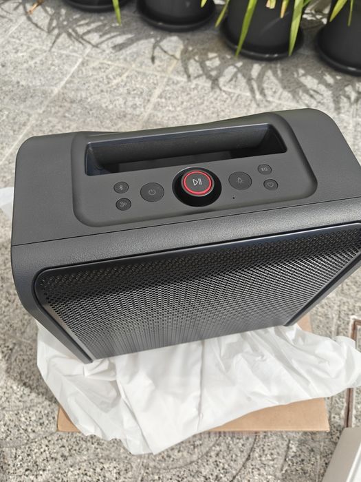 LG XBOOM Stage 301