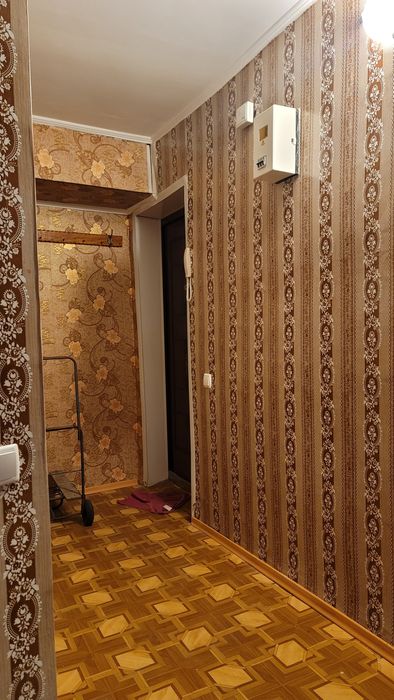 Продам 1но кімнатну в Марганці.