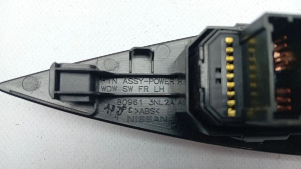 Comando / botão / interruptor vidros frente esquerdo NISSAN Leaf EV (Z