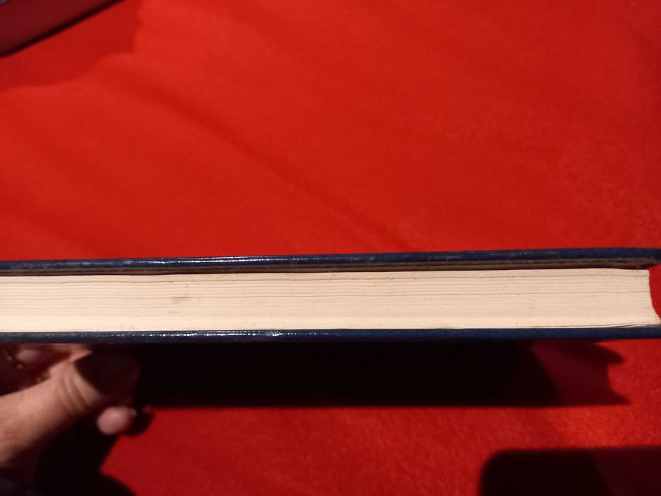 Livro de capa dura: "Viagens na Minha Terra" - Almeida Garrett