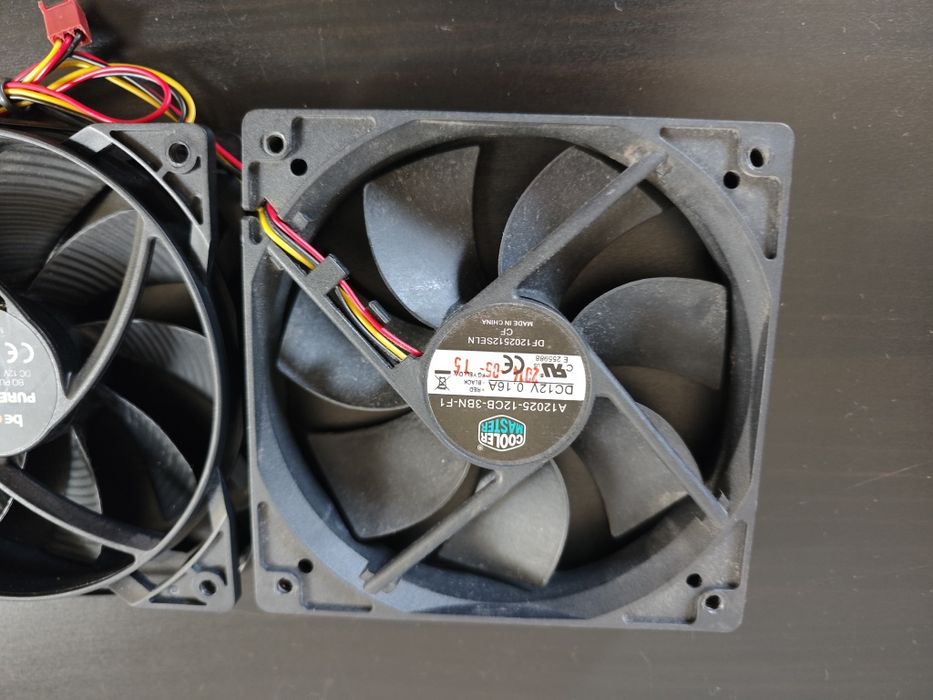 Ventoinhas CoolerMaster e BeQuiet