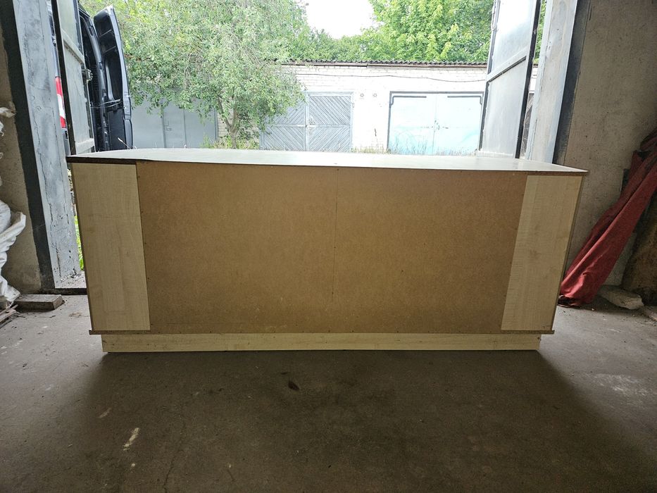 Стіл, прилавок, тумба