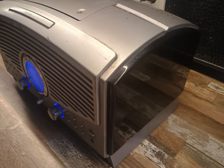 CD магнітола з радіо від японської компанії Teac LT-1