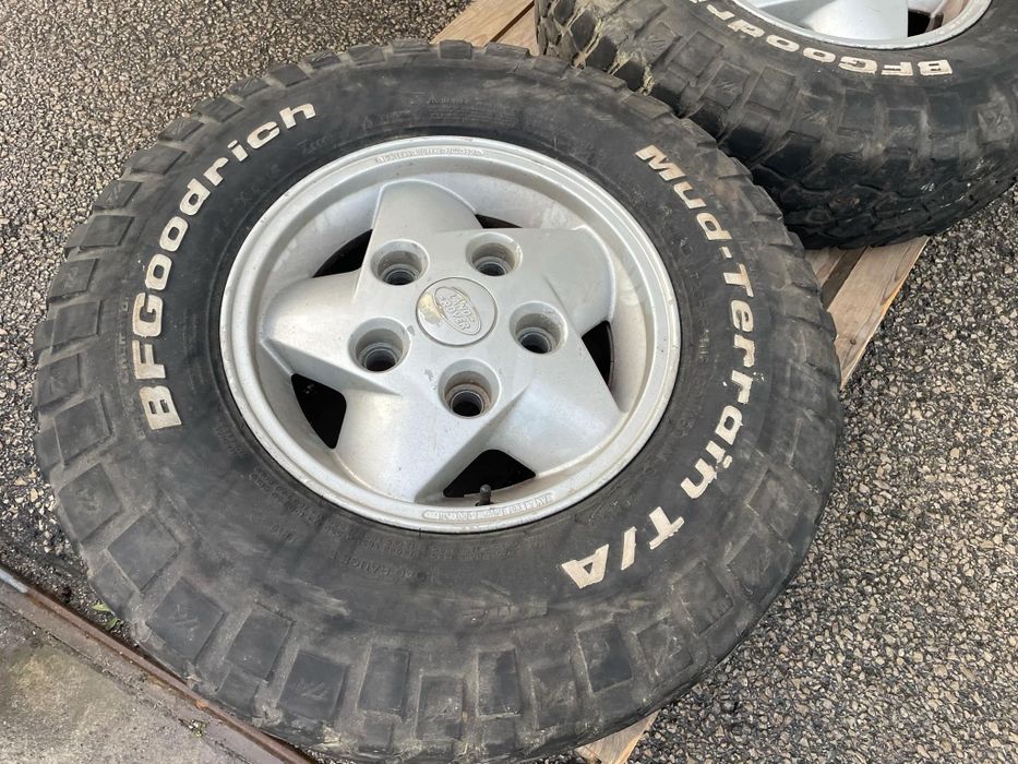 Jantes Land Rover Cyclone + Pneus BF Goodrich Mud Terrain 235X85X16