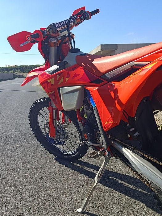 KTM 350 Sixdays 2025 matriculada