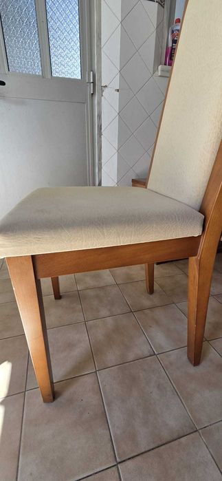 Cadeira de sala em madeira cerejeira (6 cadeiras, preço/unidade)
