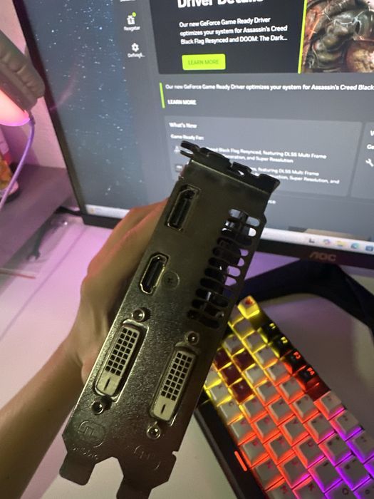 Placa grafica r9 290x windforce 3x