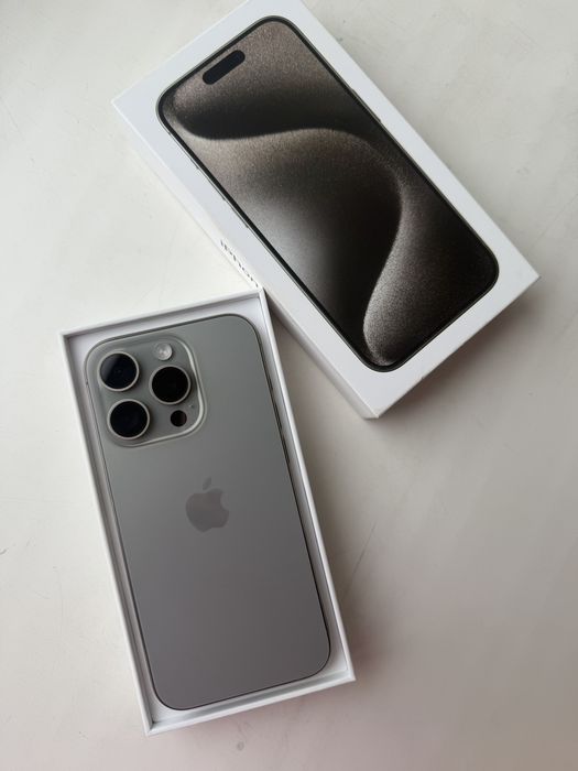 Apple Iphone 15 pro 128 GB Titanium