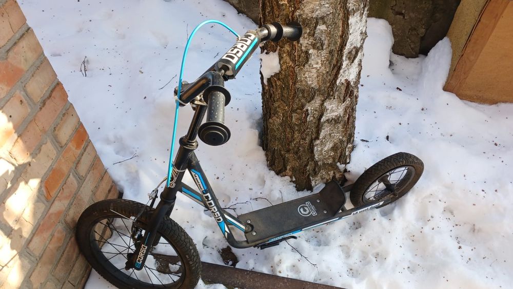 Продам самокат в суперовому стані