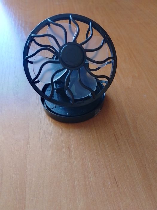 Вентилятор на солнечной батарее