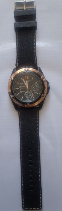 Годинник Diverse