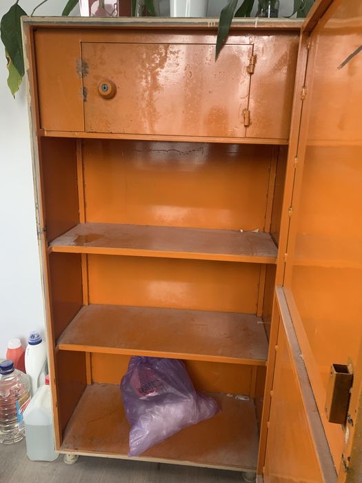 Сейф великий та менший