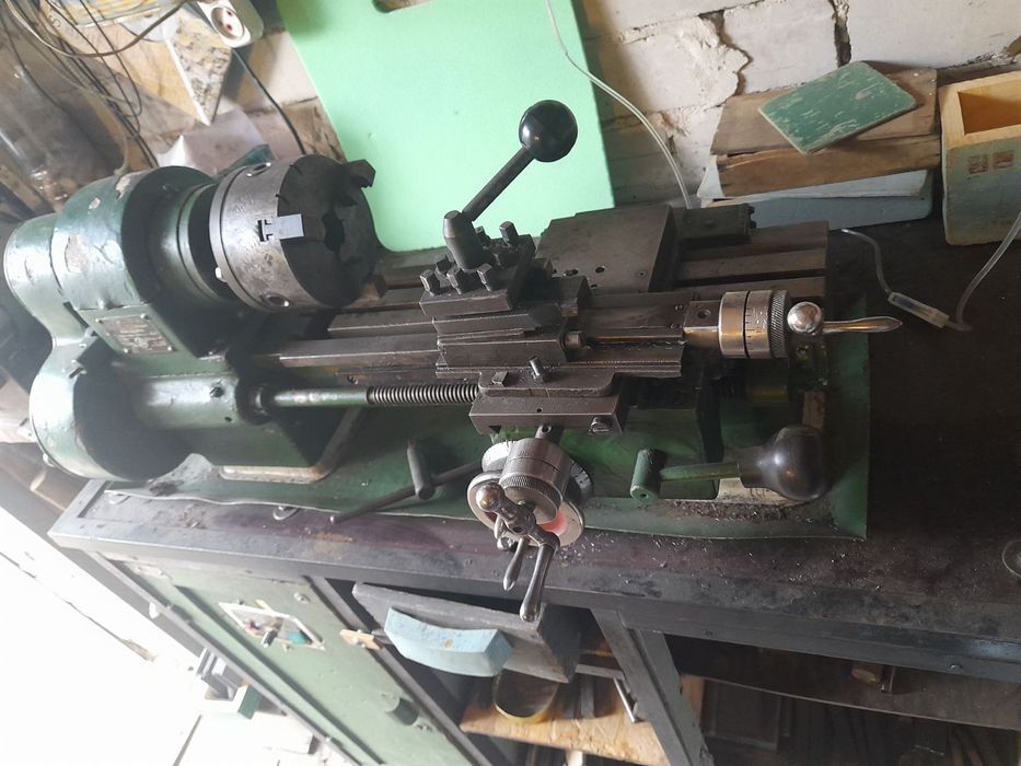 Токарний верстат  станок ТВ16