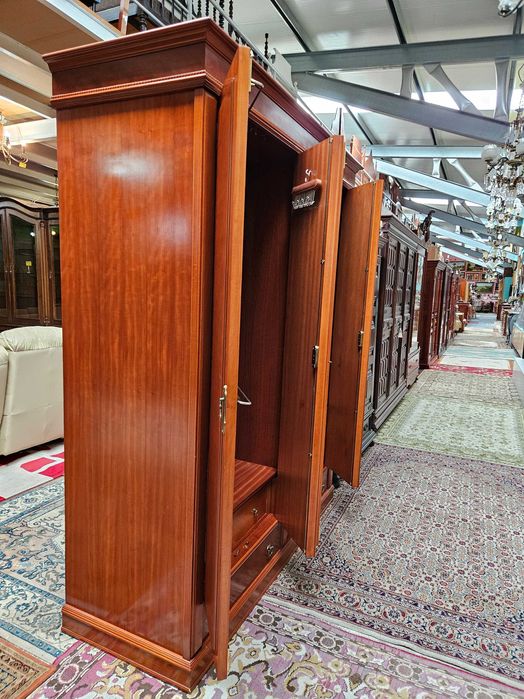 Roupeiro em madeira maciça de 4 portas - Bom estado ger